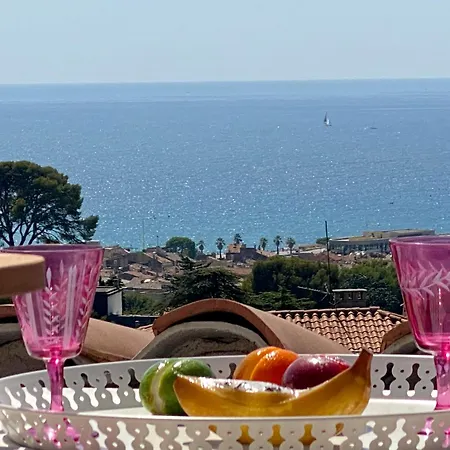 Click! Omg Views! 2-4-6-8pers The Secret Provence Gem カシ